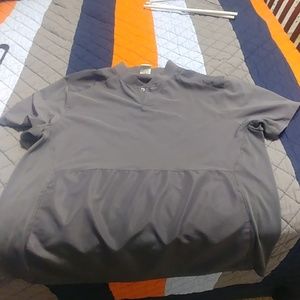 Gray short sleeve batting cage pullover